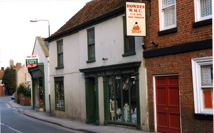 old picture of Glews shop Howden