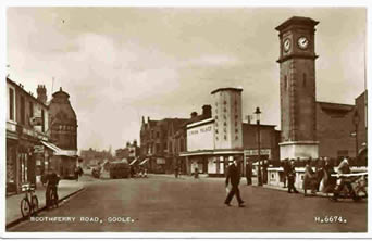 old photo of Boothferry Road, Goole, showing Clock Tower and Cinema Palace