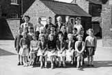 Eastrington School: Mrs Leadill & Class, 1960