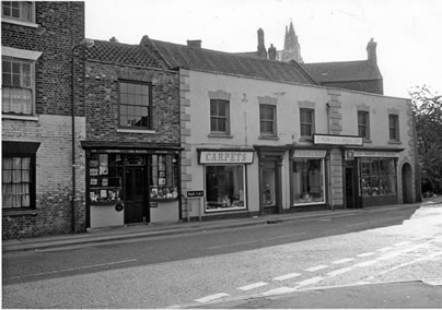 old photo of 64 Bridgegate Howden